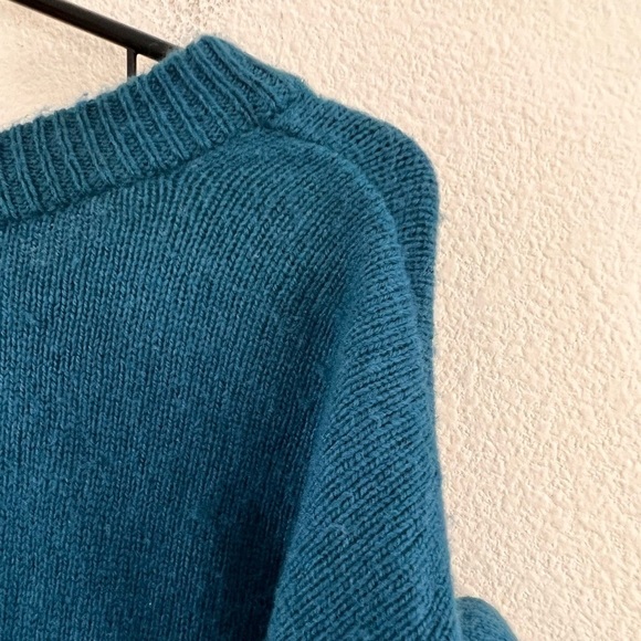 Ann Taylor Wool Blend Teal Blue Sleeve Bow Crewneck Pullover Sweater Medium - Picture 14 of 16